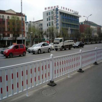 贵州交通护栏.jpg